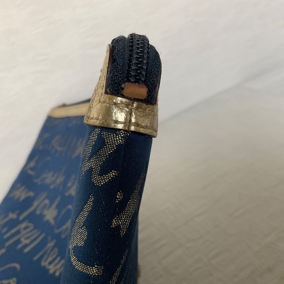 Coach Tablet Case iPad Cover Padded Zippered Pouch with Metallic Thread/Graphics - Picture 9 of 14